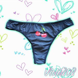 [L] Black Cherry Print Thong